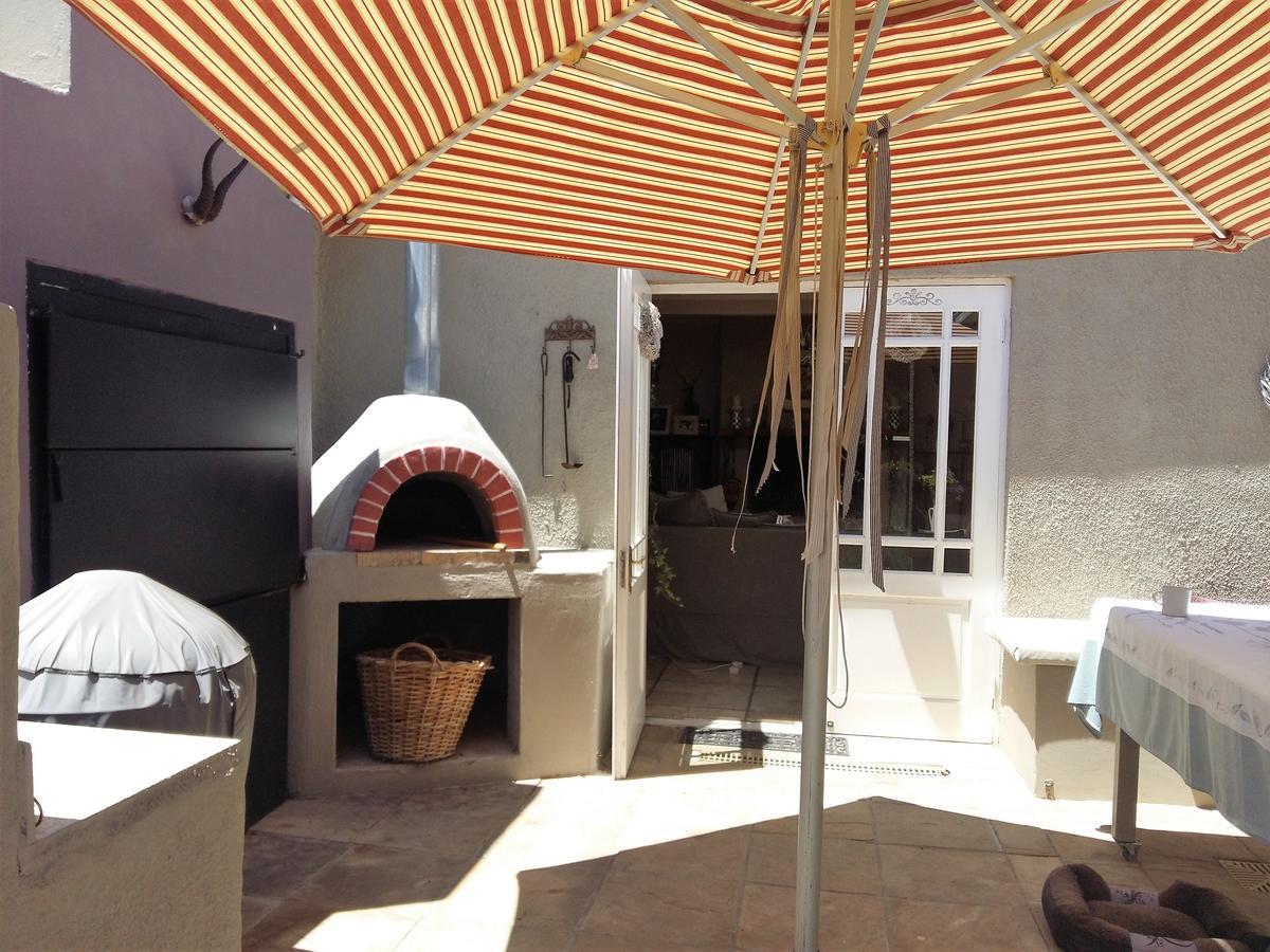 Almond Cottage Bed & Breakfast Somerset West Exteriör bild